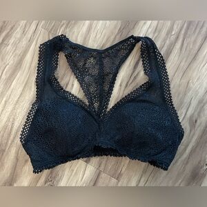 Victoria’s Secret Black Lace Bralette With Molded Cups Size Small